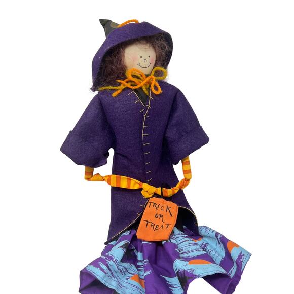 Halloween Witch Shelf Sitter Doll Purple Coat Boots & Socks Trick-or-Treat Bag - Picture 7 of 7